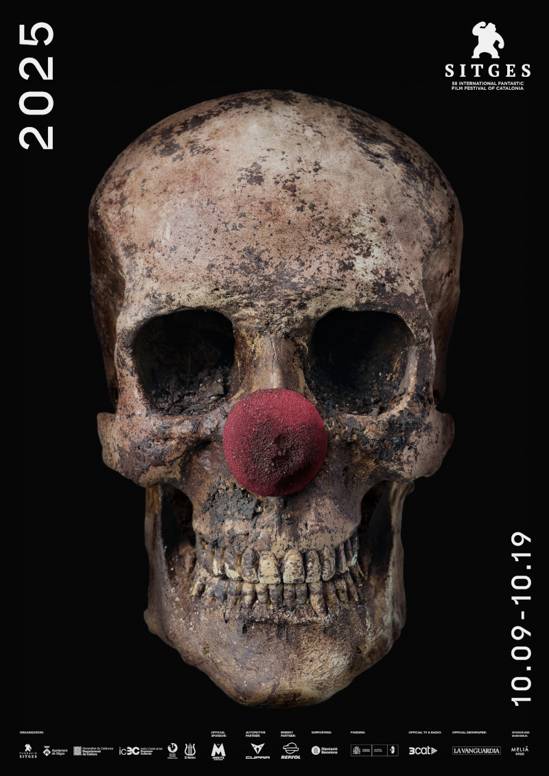 El gorila de Sitges contraposat al monolit de 2001: una odissea a l'espai