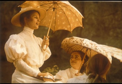 PICNIC AT HANGING ROCK (PICNIC EN HANGING ROCK)