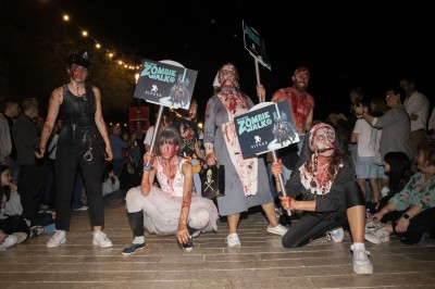 ZOMBIE WALK